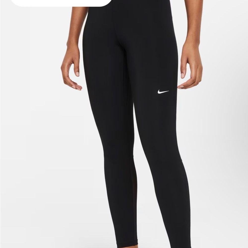 NWOT Nike Pro Black
Women's Mid-Rise Mesh-Paneled Leggings